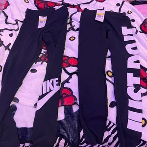 2 pair of Nike leggings brand new size small